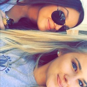 Meet your Posher, Courtney